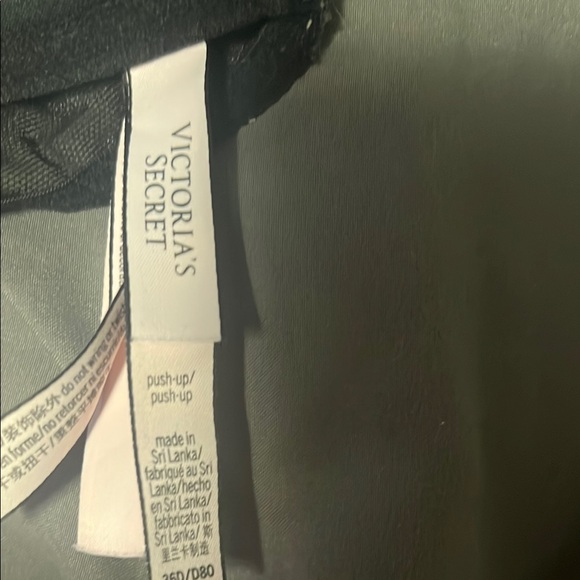 Victoria's Secret Black Lace Bra with Adjustable Straps - Picture 7 of 10